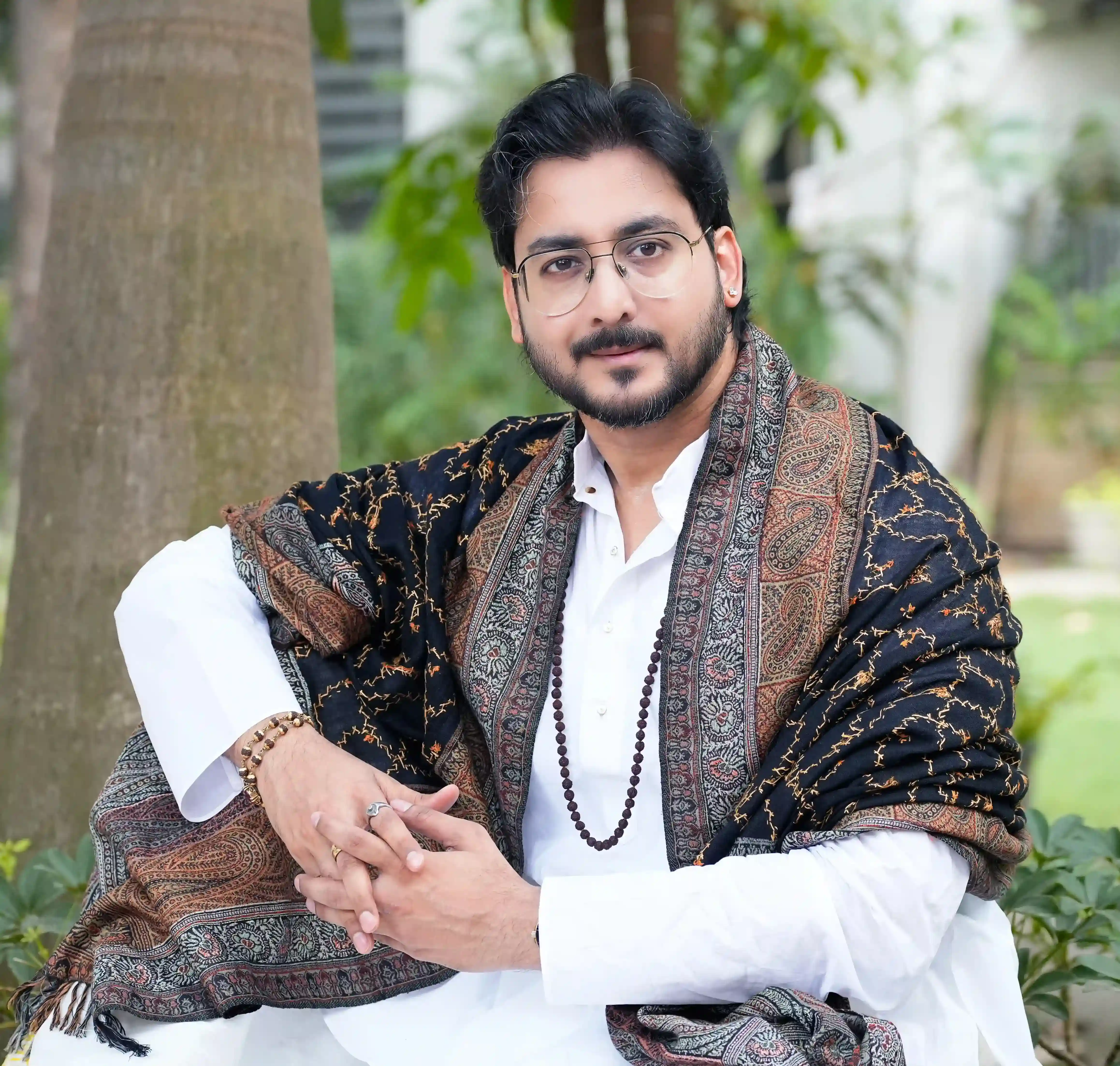 Gaurav Tribedi, India's most trusted astrologer offering certified Vedic Astrology, Tantra Shastra, Vastu Shastra and Numerology courses through Nabatara Institute in Kolkata